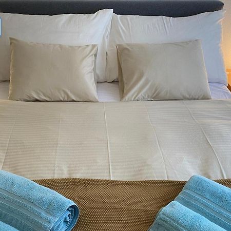 H1 With 4,5 Room, Bathroom, Kitchen, Central, Quiet & Modern With Office 苏黎世 外观 照片